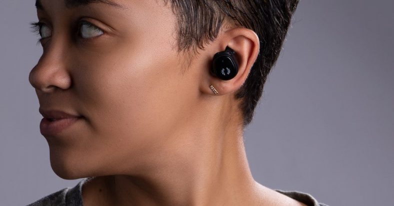 Should You Still Use the Headphone Jack?
– PHIATON