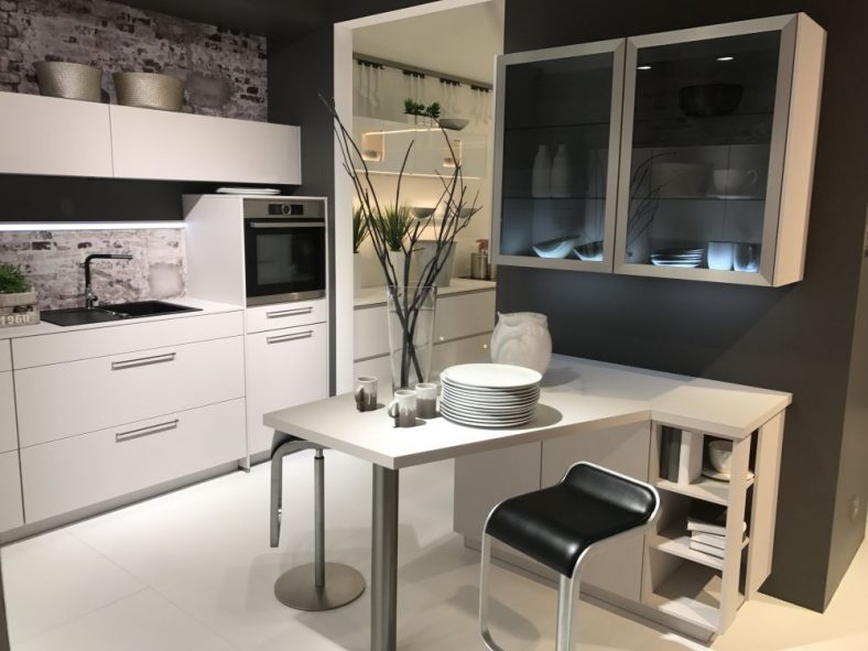 Glass Kitchen Cabinets To Enhance Your Cooking Area