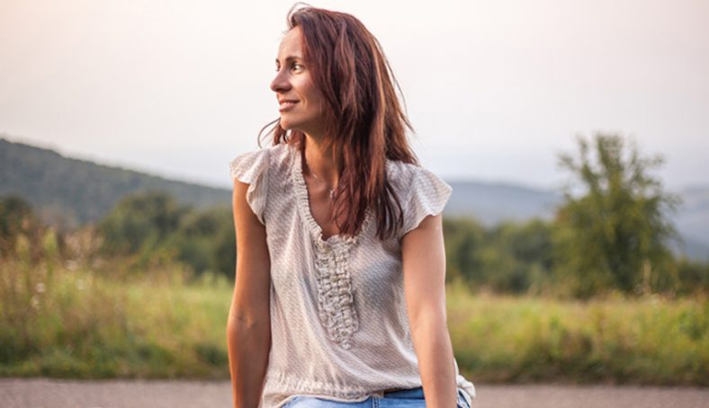 What Is Retinol? Benefits, Side Effects & A Natural Alternative