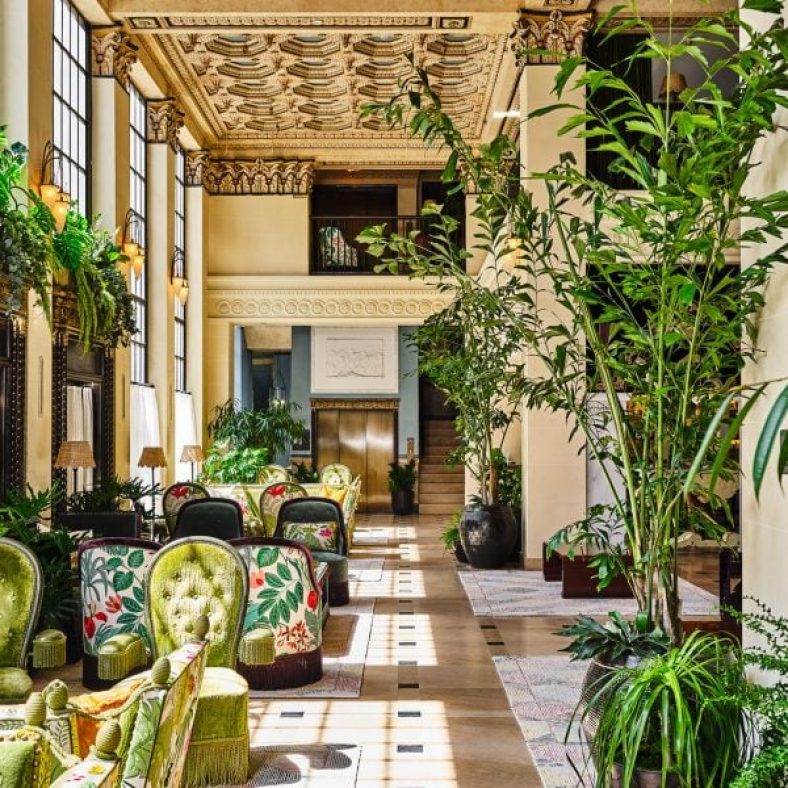 Jaqui Seerman updates interiors of LA bank building to create Hotel Per La