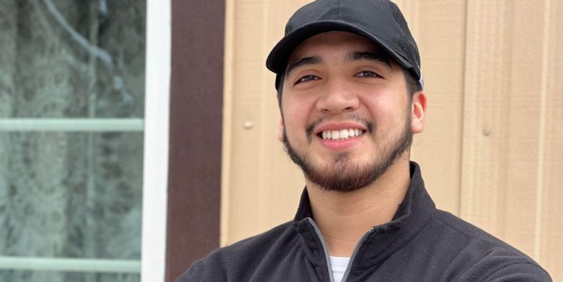 I Quit My Warehouse Job to Run My 6-Figure Etsy Shop Full Time