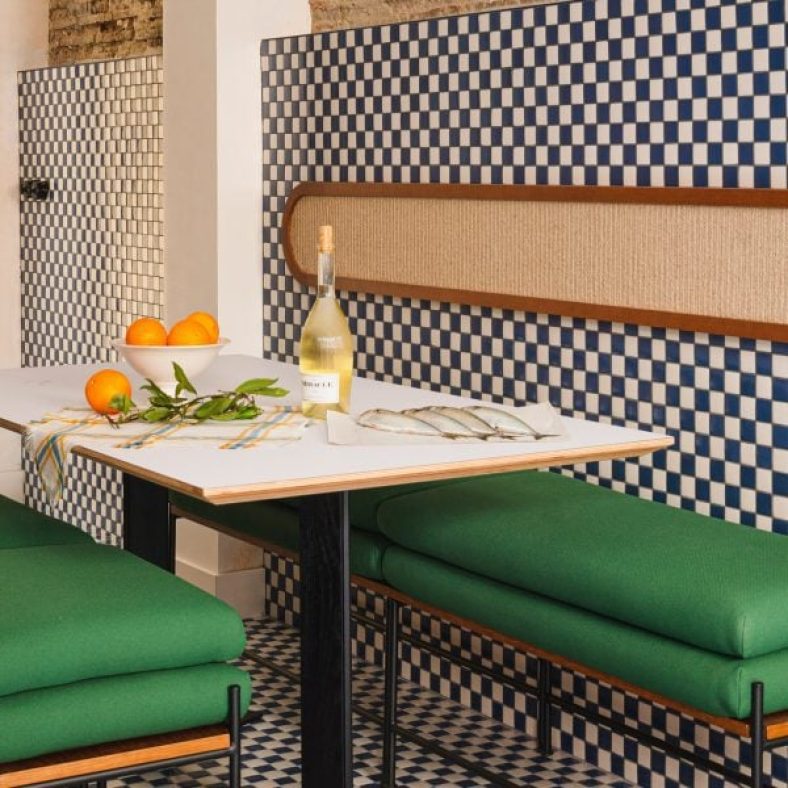 Viruta Lab blankets compact house in Valencia with chequerboard tiles