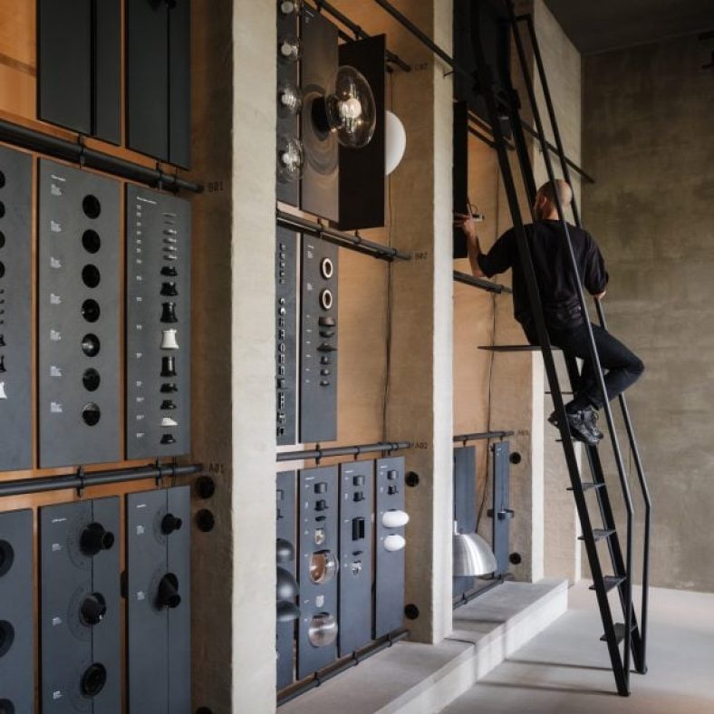 PSLab’s monochromatic Berlin showroom is a “sacred place for light”