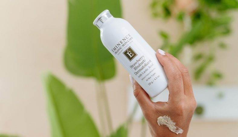 6 Reasons To Add Strawberry Rhubarb Dermafoliant To Your Routine