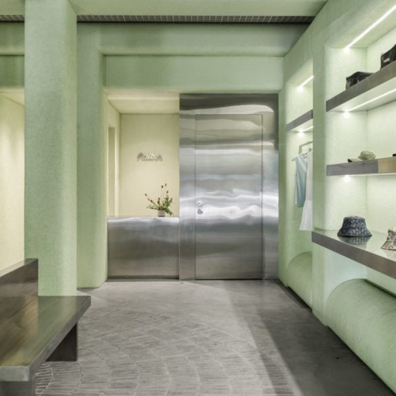 22RE invokes “stillness” inside green Miami golfing boutique